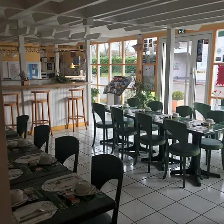 Fasthotel Plaisir