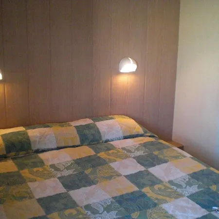 Fasthotel Plaisir